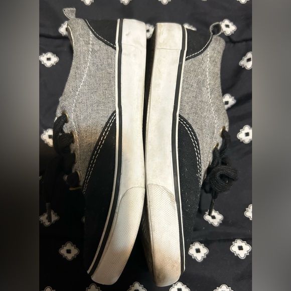 Gymboree toddler shoe grey&black lace up-size 12 - Picture 4 of 8